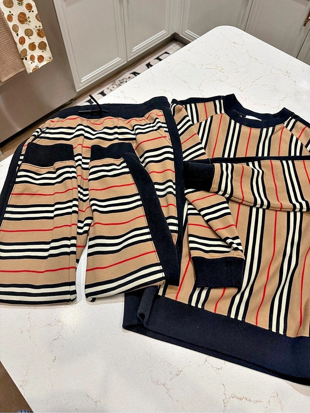 Burberry Icon Stripe Sweatshirt and Joggers Set Tan & Black Medium